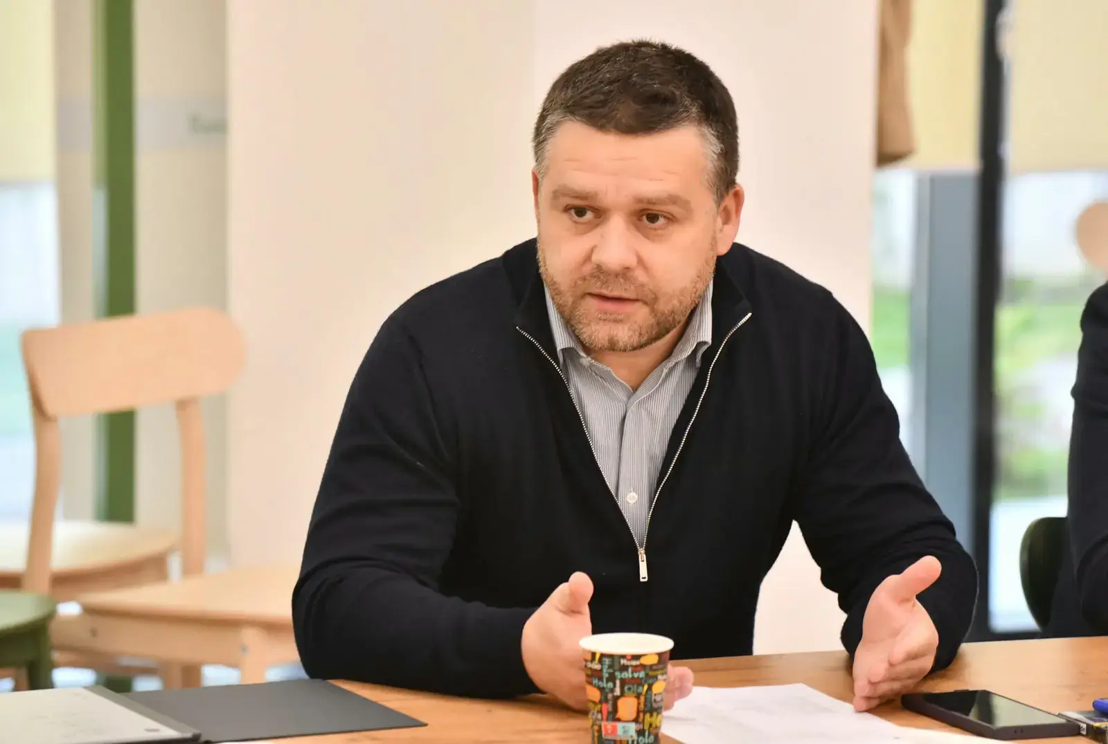Primarul Ciucu critică semafoarele stricate din București, în timp ce susține că nu-i lasă să fie eficient