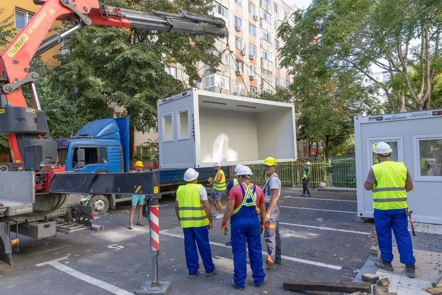 Punerea în siguranță a blocului din Rahova începe cu 480 de susținători